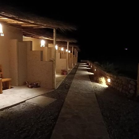 Tiunur Lodge Solor Exterior foto
