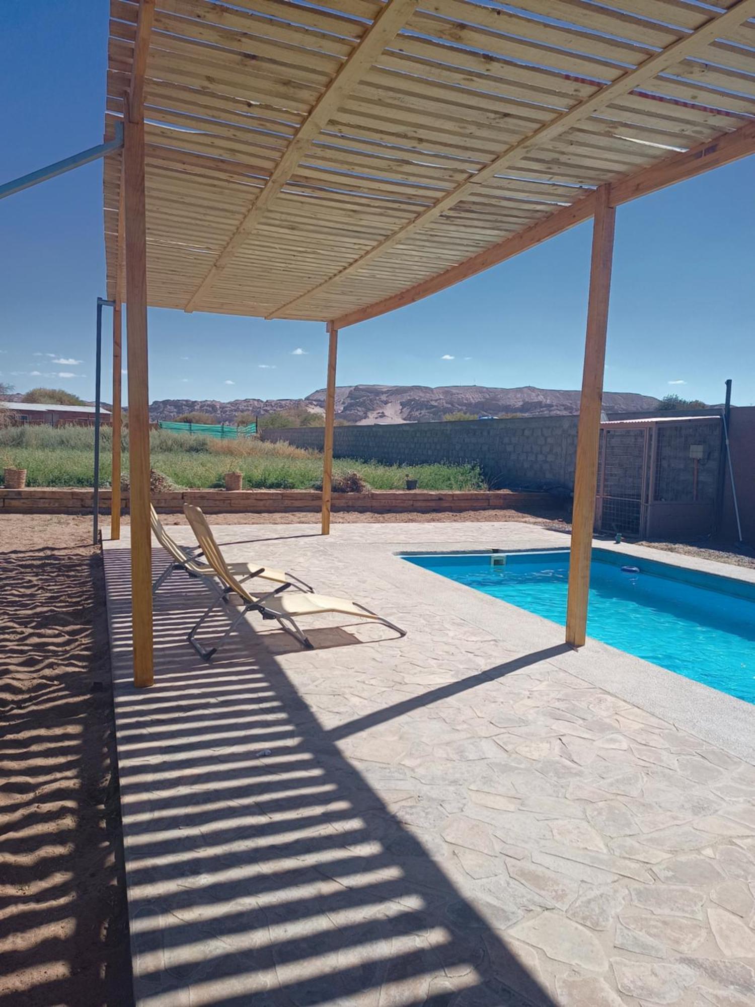 Tiunur Lodge Solor Exterior foto